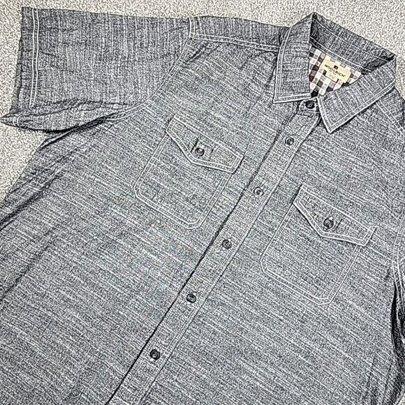 Woolrich Gray Chambray Sz XL Short Sleeve Button Up Shirt Cotton Double Pockets - Picture 1 of 9